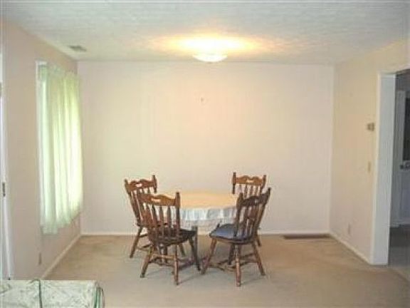 3rd image of 351 Deepwood Dr