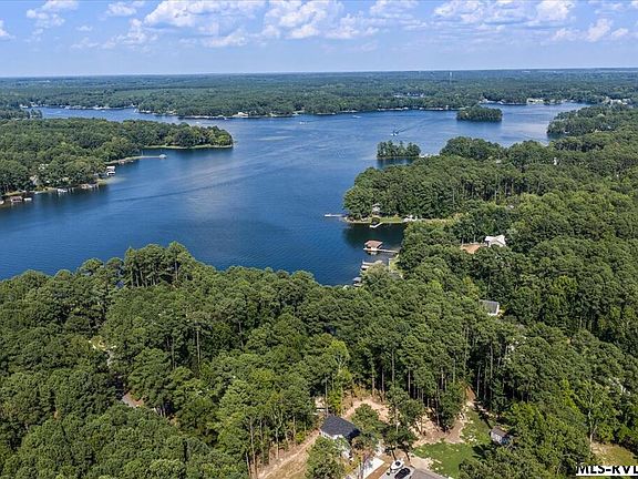 3rd image of 148 Occoneechee Trl