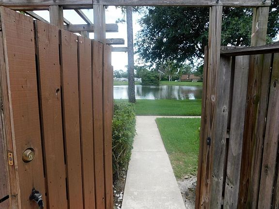 4th image of 2110 21st Ln