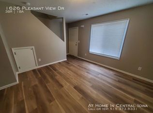 1626 Pleasant View Dr, Des Moines, IA 50315