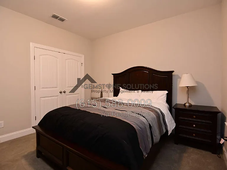 1028 Fenner Ln — Photo 46