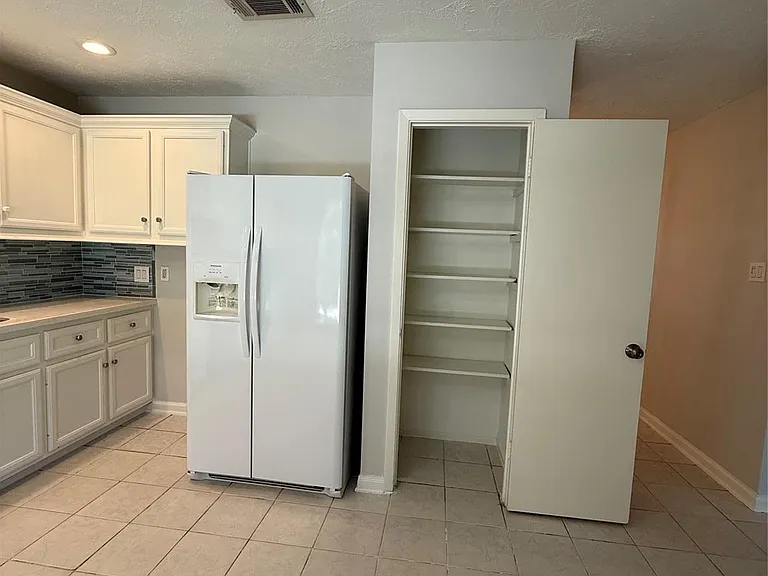 9503 Homeland Dr — Photo 7