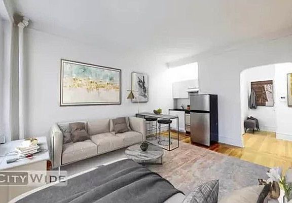2nd image of 165 E 87th St APT 2RE