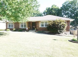 15801 E 44th St S, Independence, MO 64055