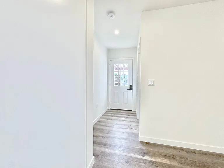 4244 Inglewood Blvd — Photo 5