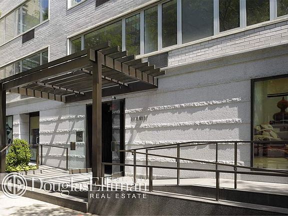 5th image of 211 E 51st St APT 10D