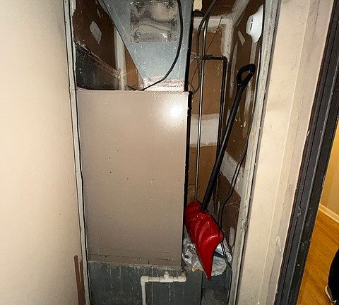 5th image of 2216 Country Club Dr APT 25