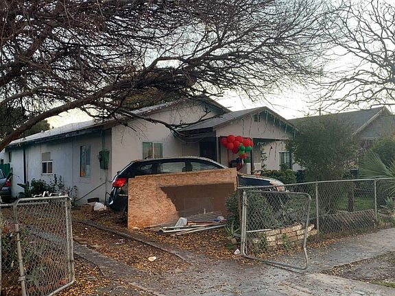 3rd image of 1059 W 9th St