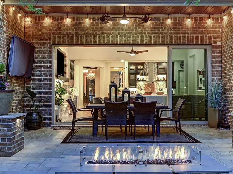 5911 Vineyard Creek Ln — Photo 44