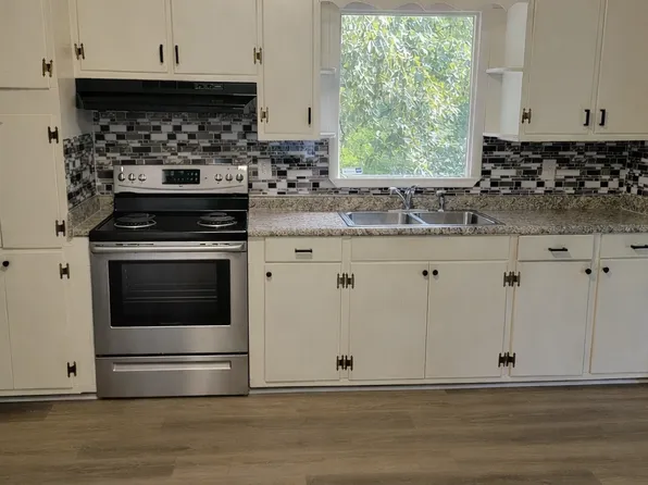 3933 Midway Rd #4D, Adamsville, AL 35005