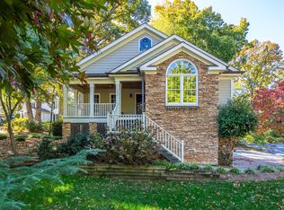 132 Aberdeen Dr, Greenville, SC 29605