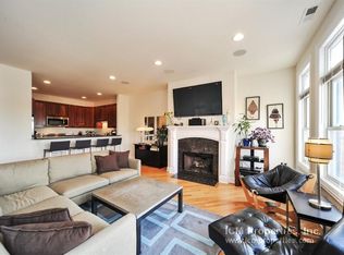 3831 N Southport Ave #1, Chicago, IL 60613
