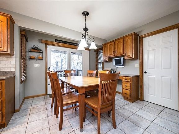 4th image of 108 Autumn Hill Dr