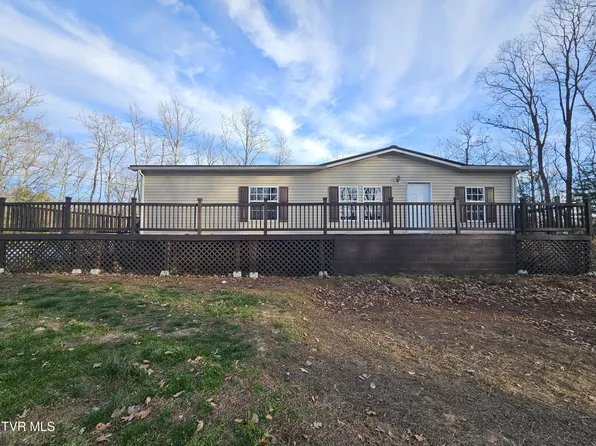 7395 Grady Ln, Pound, VA 24293