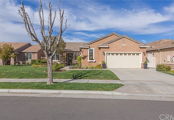 2nd image of 5548 Paseo Famosa