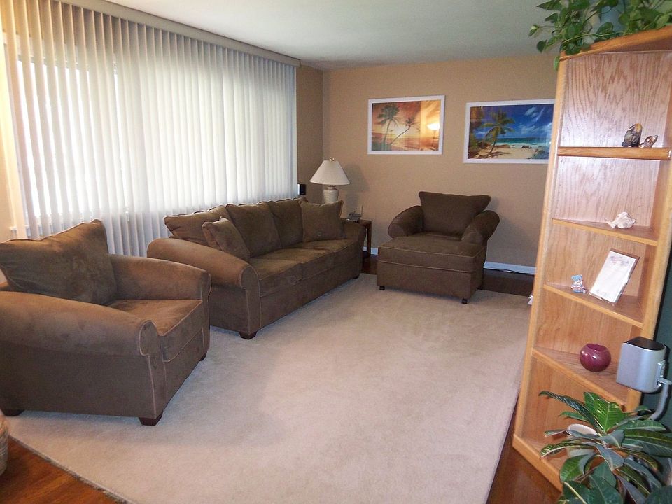 Bright living rm