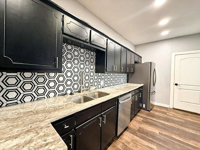 315 W Market St — Photo 8