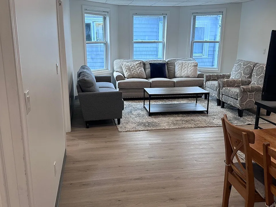 303 Boston Ave #1