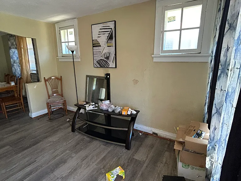 4025 Beachwood Ave — Photo 4