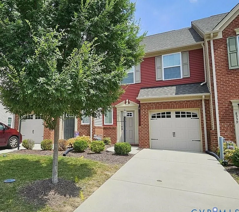 8957 Ringview Dr