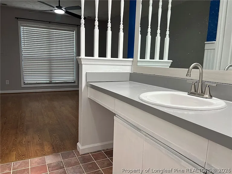 2105 Wexford Oaks Ct — Photo 16