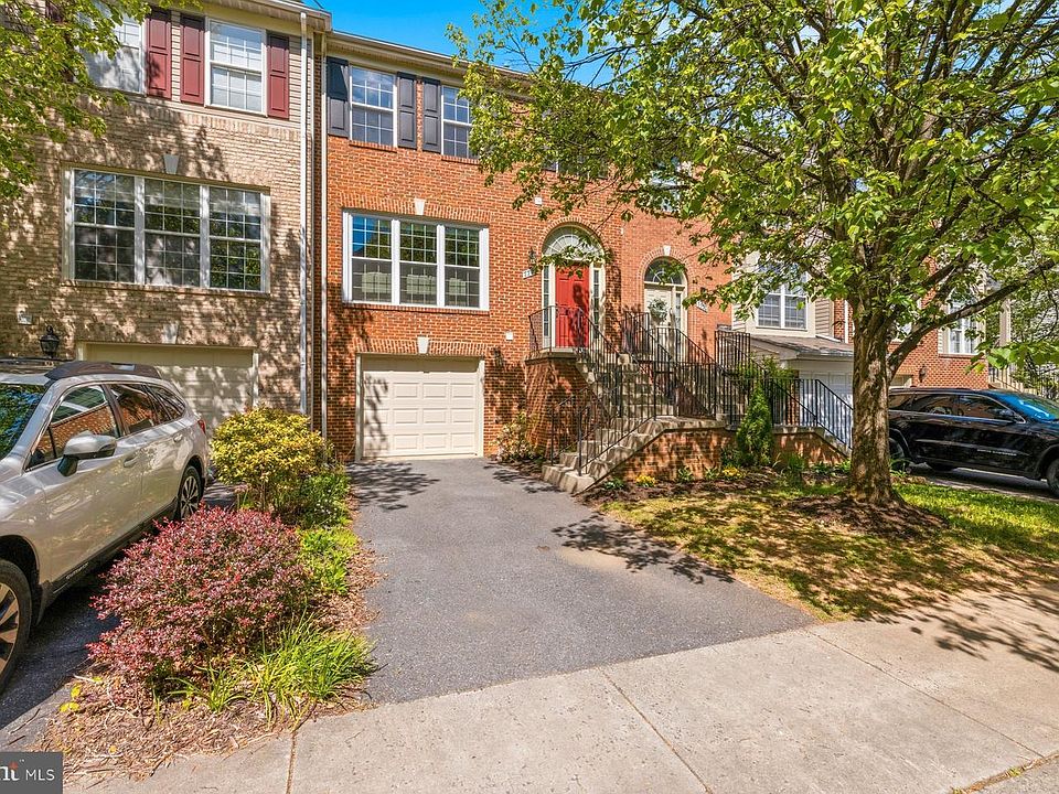 1st image of 7728 Heritage Farm Dr
