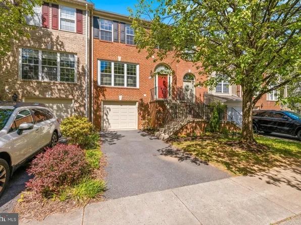 7728 Heritage Farm Dr, Gaithersburg, MD 20886