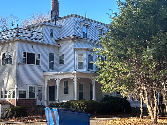 3rd image of 216R Lowell St #4