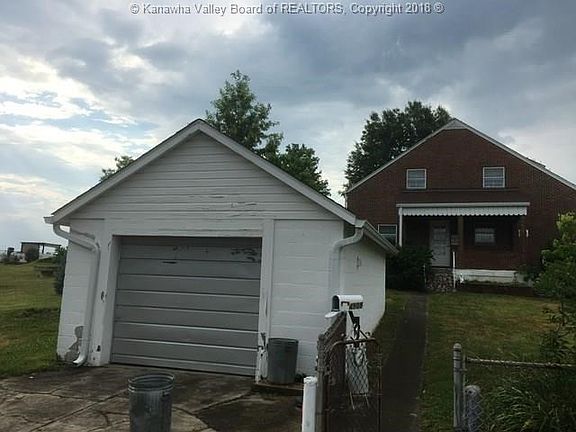 4th image of 4909 Kanawha Ave SE