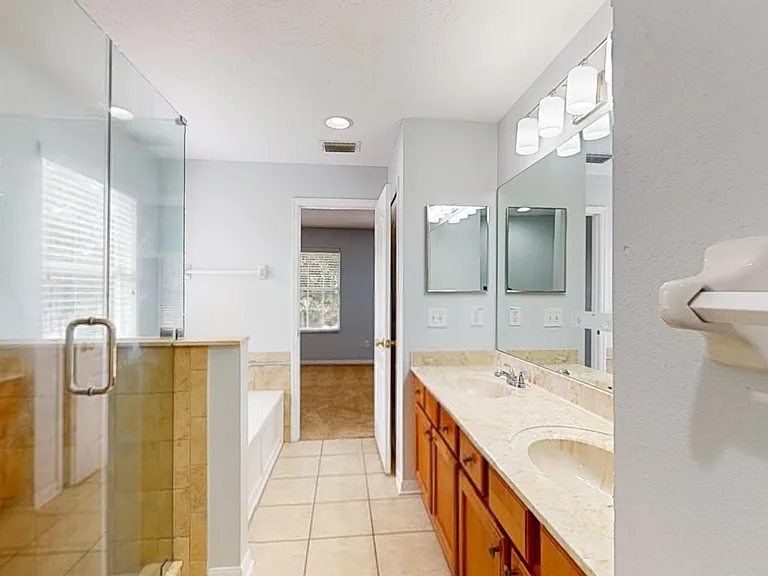 17531 Hugh Ln — Photo 18