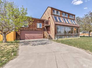 977 SW 3rd St, Ontario, OR 97914