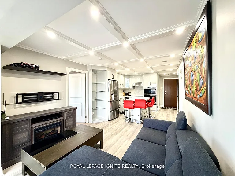 151 Village Green Sq #2001 — Photo 15