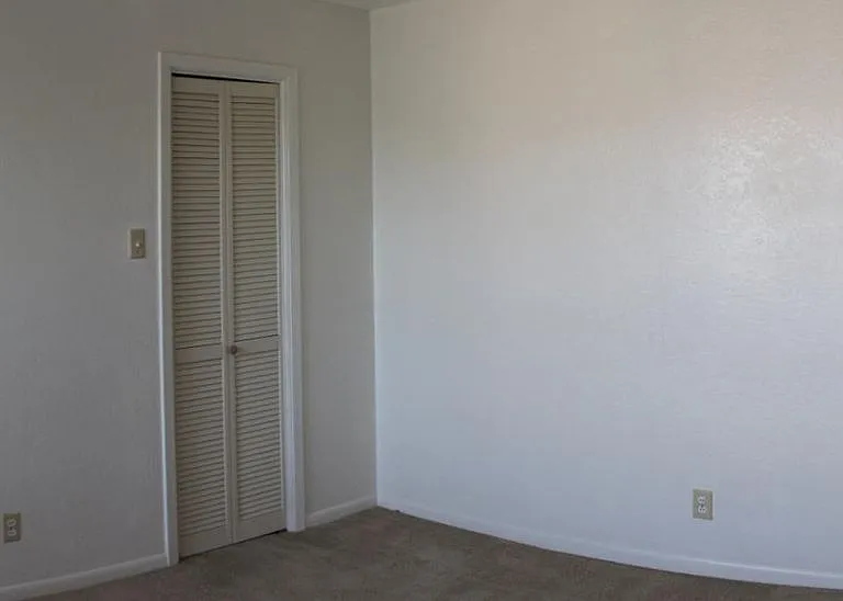 1704 Bundrant Dr — Photo 12