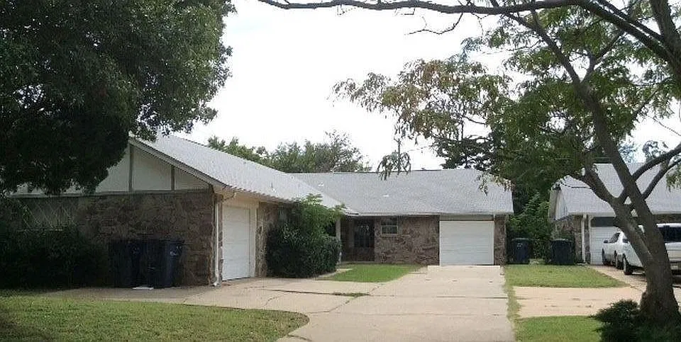 1202 NW 88th St