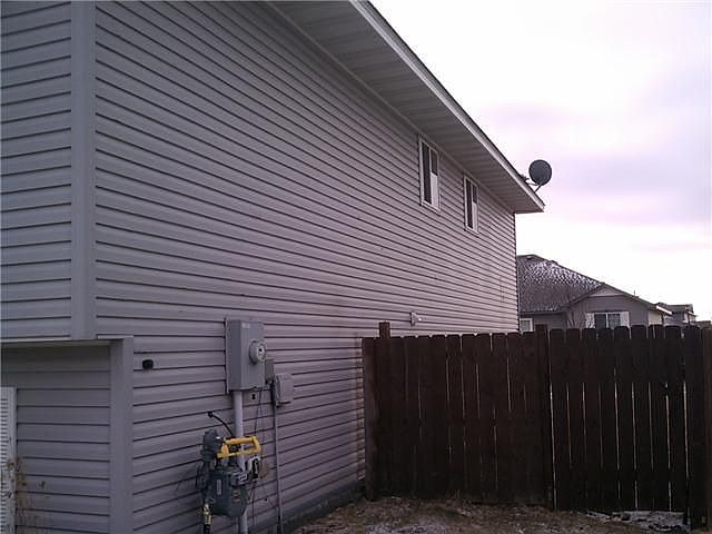 2nd image of 723 Harrison Dr