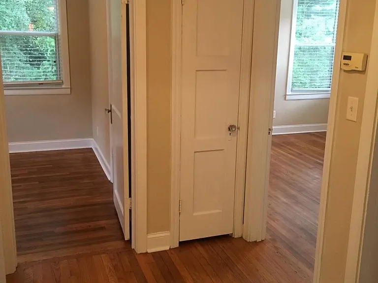 middle hall