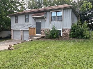 4508 NW Valley View Rd, Blue Springs, MO 64015