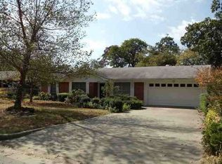 8041 Red Rock Dr, Tyler, TX 75706