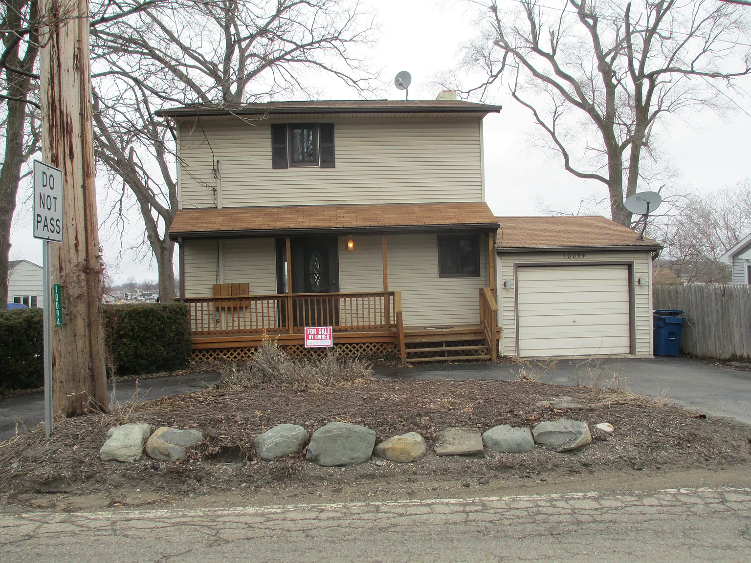 10094 Elizabeth Lake Rd photo 1