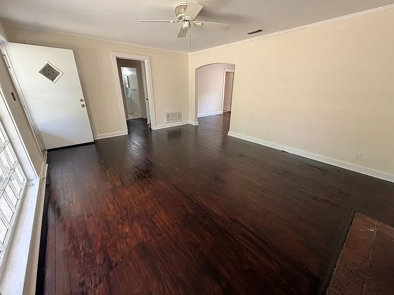 713 Lakeland Ave — Photo 12