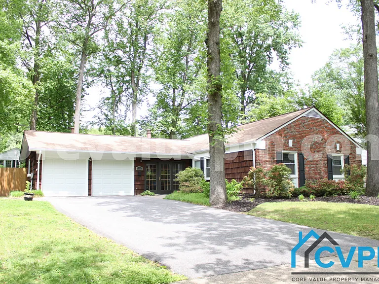 1771 Crofton Pkwy — Photo 1