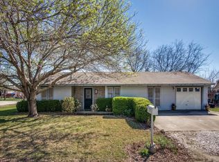 702 Wood St, Sanger, TX 76266