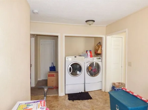 2614 E Shadybrook Ln, Wichita, KS 67214