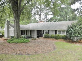 1410 Lakeview Dr, Fayetteville, NC 28305