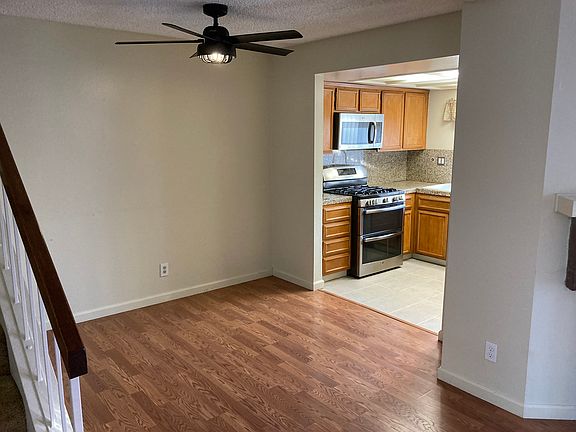 5th image of 1157 W Whittlers Ln