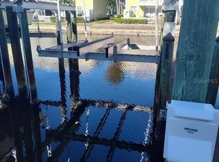 127ss COQUINA KEY DR SE DRIVE, ST PETERSBURG, FL 33705