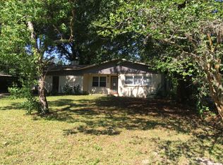 2216 NE 9th Ter, Gainesville, FL 32609