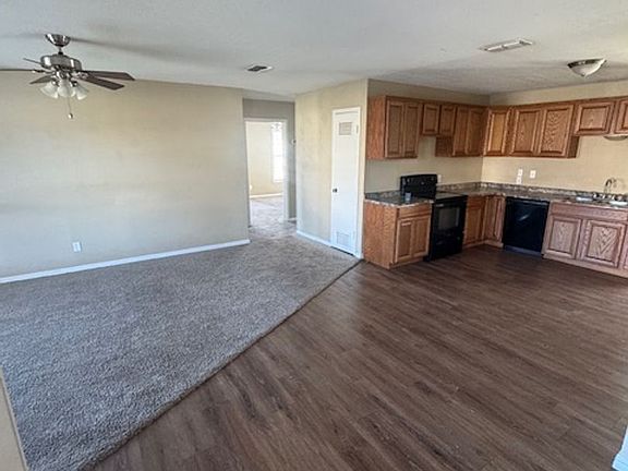 4th image of 2347 Edgemont Dr