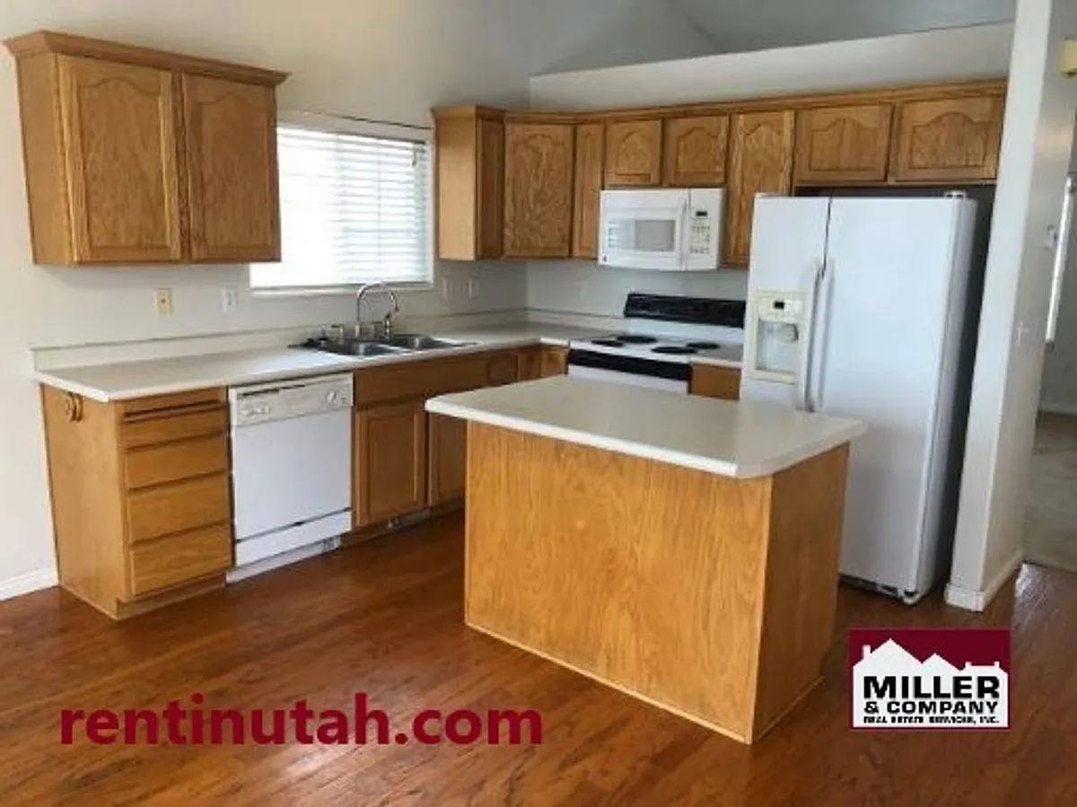 Building Photo - 1602 W Rockbridge Dr #1300