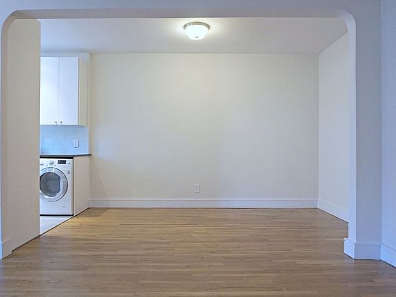 4th image of 780 Greenwich St APT 3N